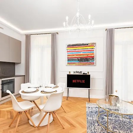5mn Monaco - Luxueux - Bt Apartmán