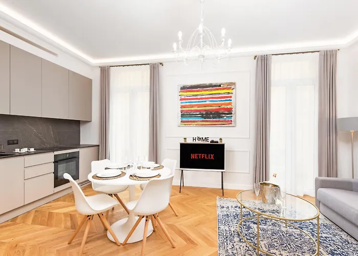 5mn Monaco - Luxueux - Bt Apartmán